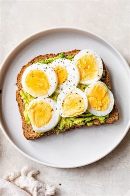 How Much Protein Is in an Avocado Toast, and Why Does It Taste Like a Cloud?